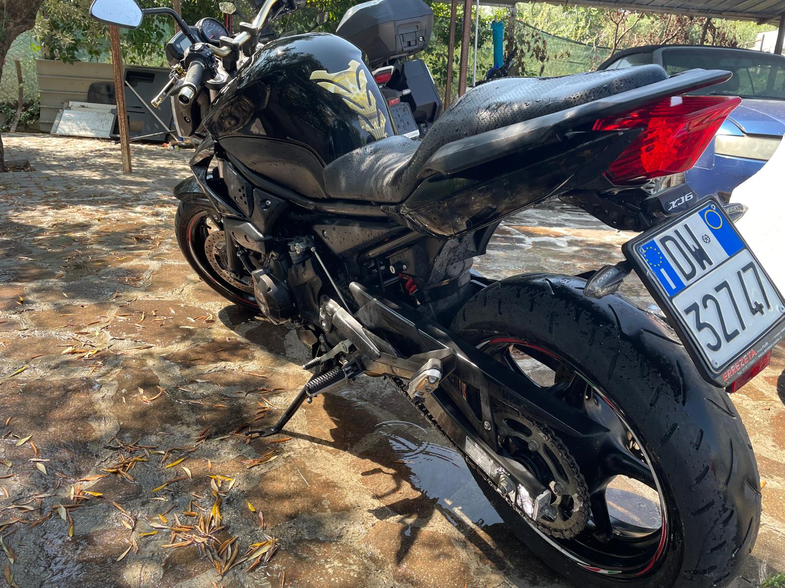 Yamaha XJ6 – Anno 2012 – 600 cc 