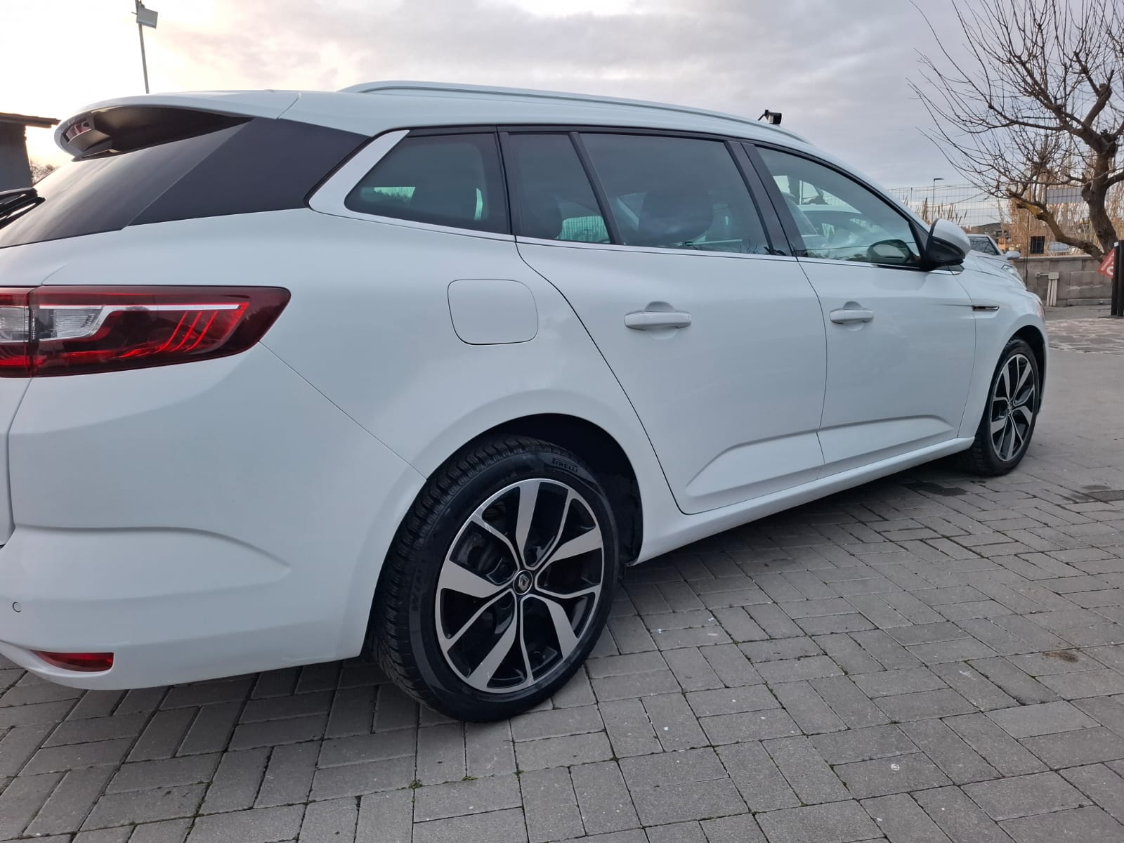Renault Megane Sporter Intens 1.5 Blue dCi – 2019 Adatta a neopatentati